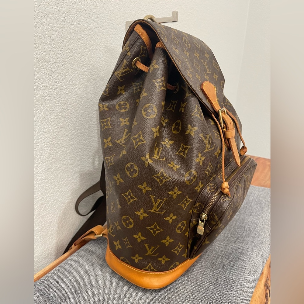 06. Louis Vuitton Montsouris leather backpack GM - Picture 5 of 16